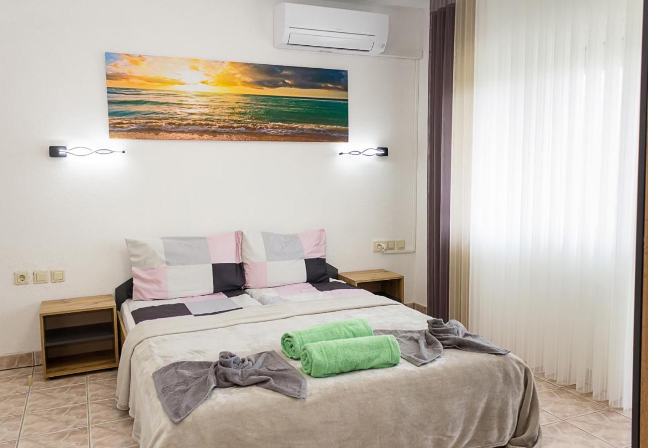 Apartament Two Identical Designer 2Bd Flats With Sea View In Balchik By Flat Mаnager Zewnętrze zdjęcie