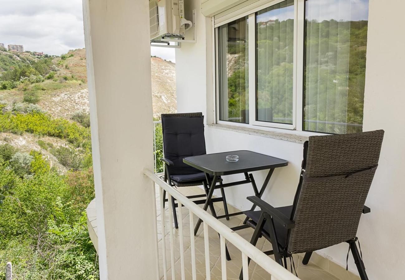 Apartament Two Identical Designer 2Bd Flats With Sea View In Balchik By Flat Mаnager Zewnętrze zdjęcie